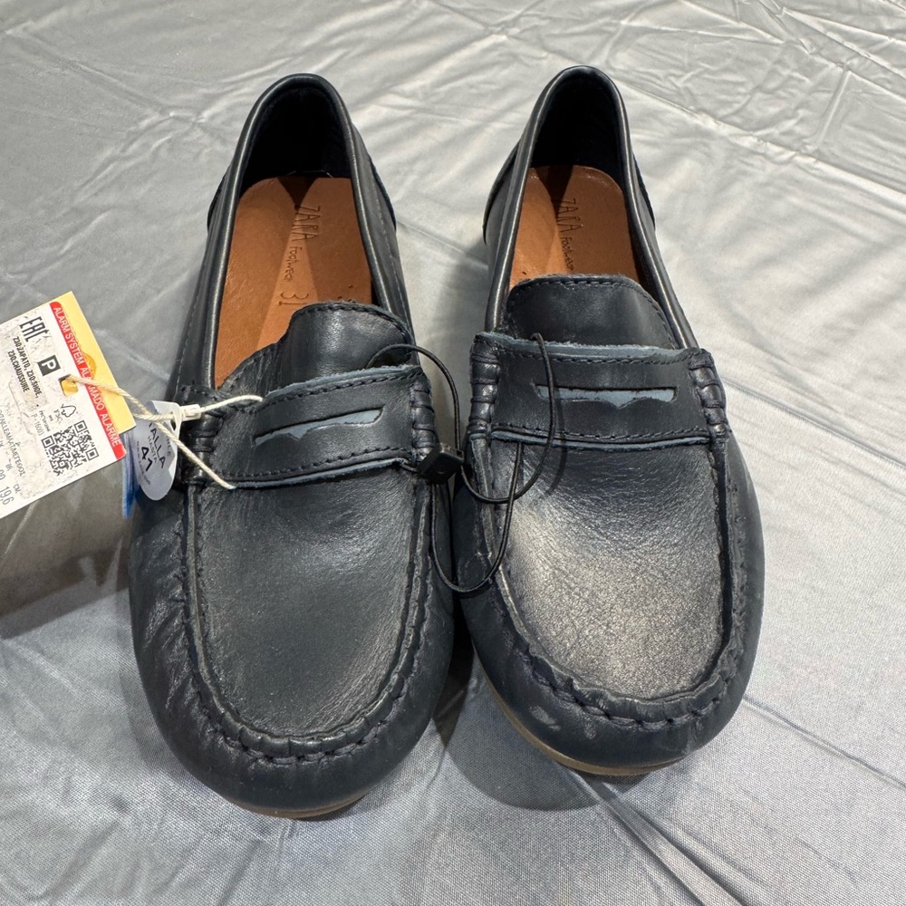 Classic navy Leather boys Penny Loafers